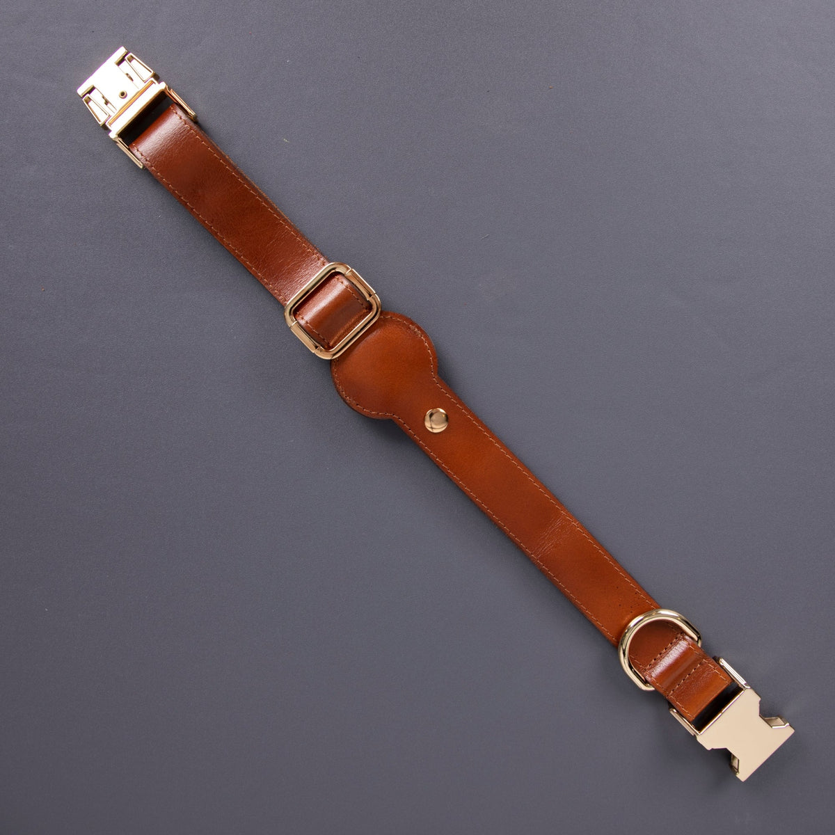 Charlotte Handcrafted Calfskin Leather Dog Collar - Compatible with AirTag - Curious Cart