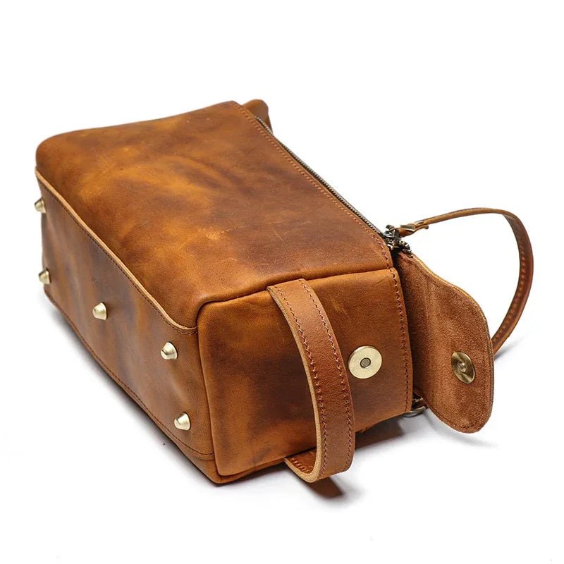 Dado Leather Dopp Kit | Handmade Leather Toiletry Bag - Curious Cart