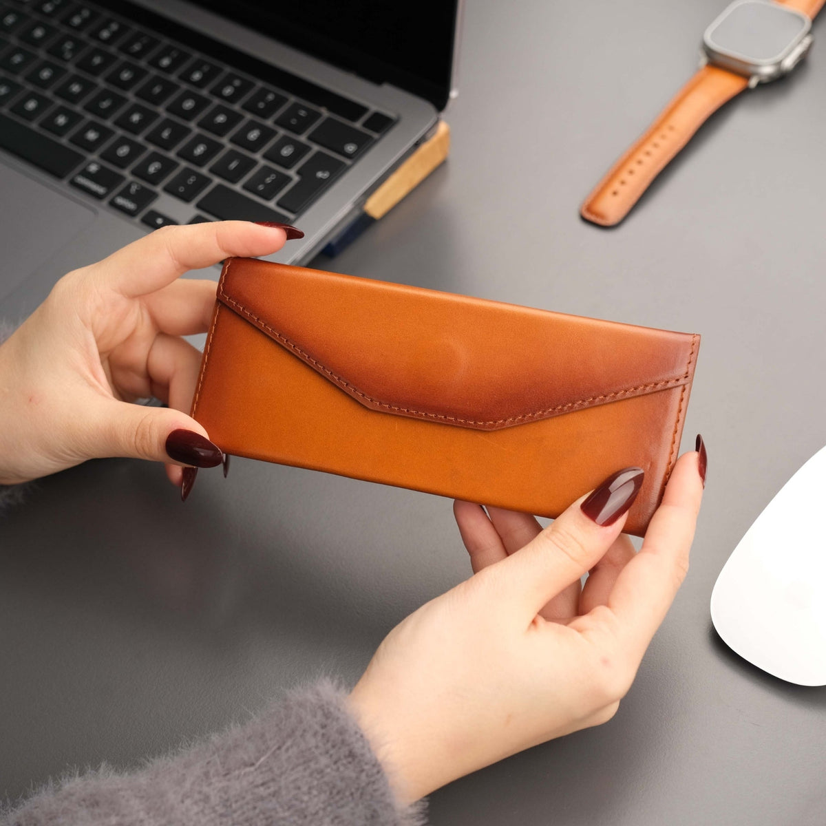 Triangle Leather Glasses Case – Vintage Eyewear Holder - Curious Cart
